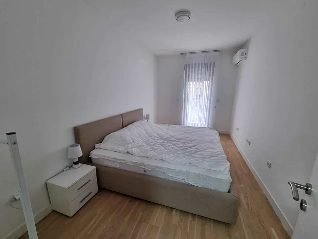 Spacious and Airy Apartment in the Heart of Budva — photo 5