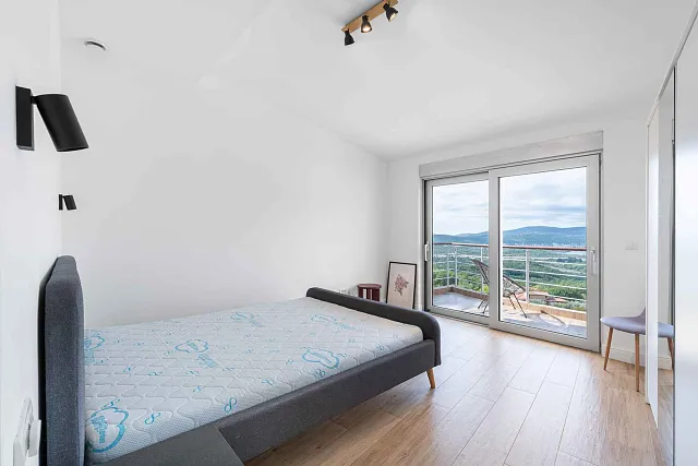 Luxury penthouse with spectacular sea views — photo 7