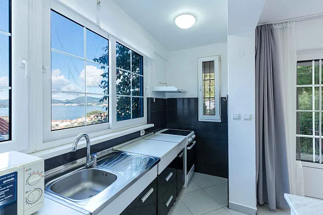 Apartment for sale overlooking the island of Sveti Stefan — photo 4