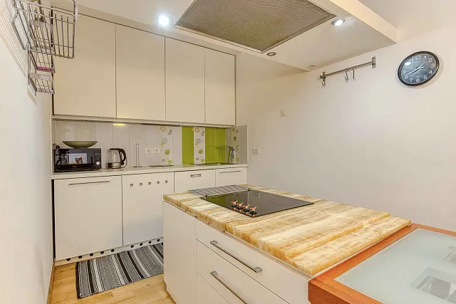 Modern, Comfortable, and Fully Equipped One-Bedroom Apartment Near the Beach — photo 18