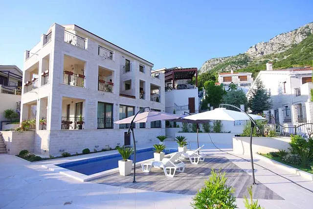 2862 Budva Blizikuce Villa 4r 500m2 — photo 1