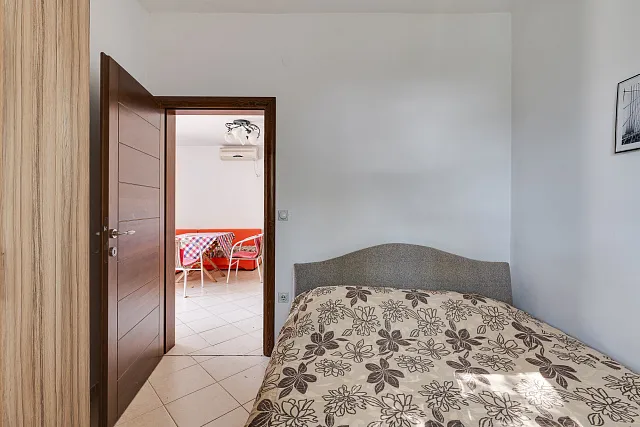 A cosy villa in Lepetani — photo 7
