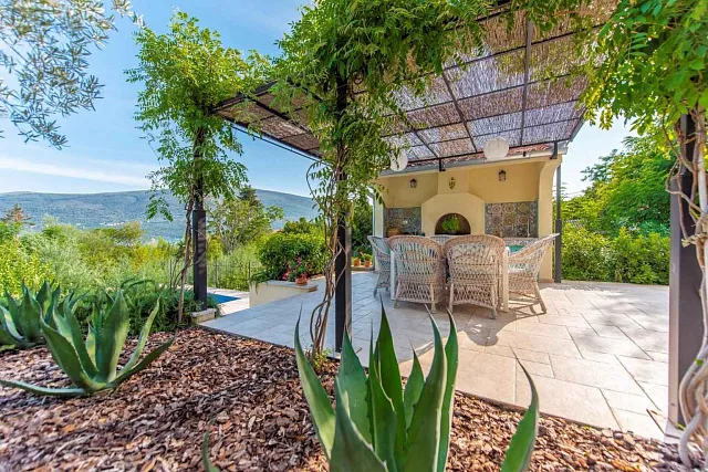 Luxurious Sea-View Villa in Baosici, Herceg Novi — photo 9