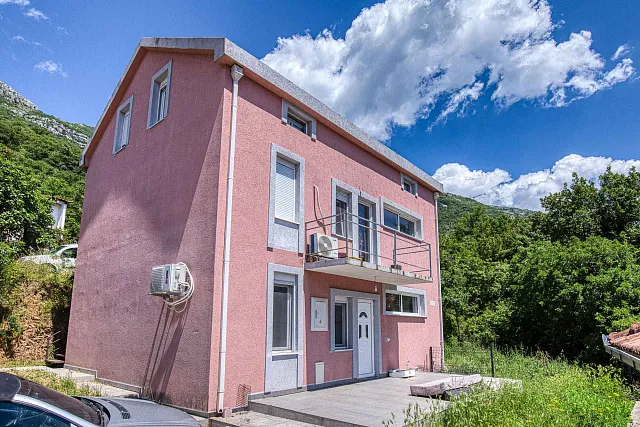 House in Sutomore — photo 8