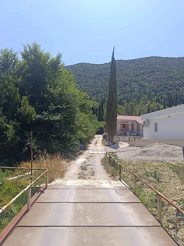 Plot for sale in Sutorina