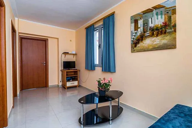 Apartment 60m2 with two bedrooms in Rafailovici